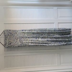 Limited sleeveless maxi dress